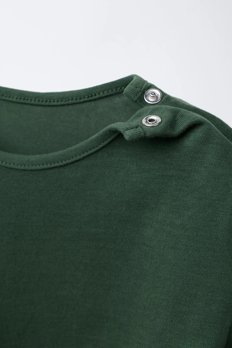 THREE-PACK OF STRIPED AND SOLID T-SHIRTS