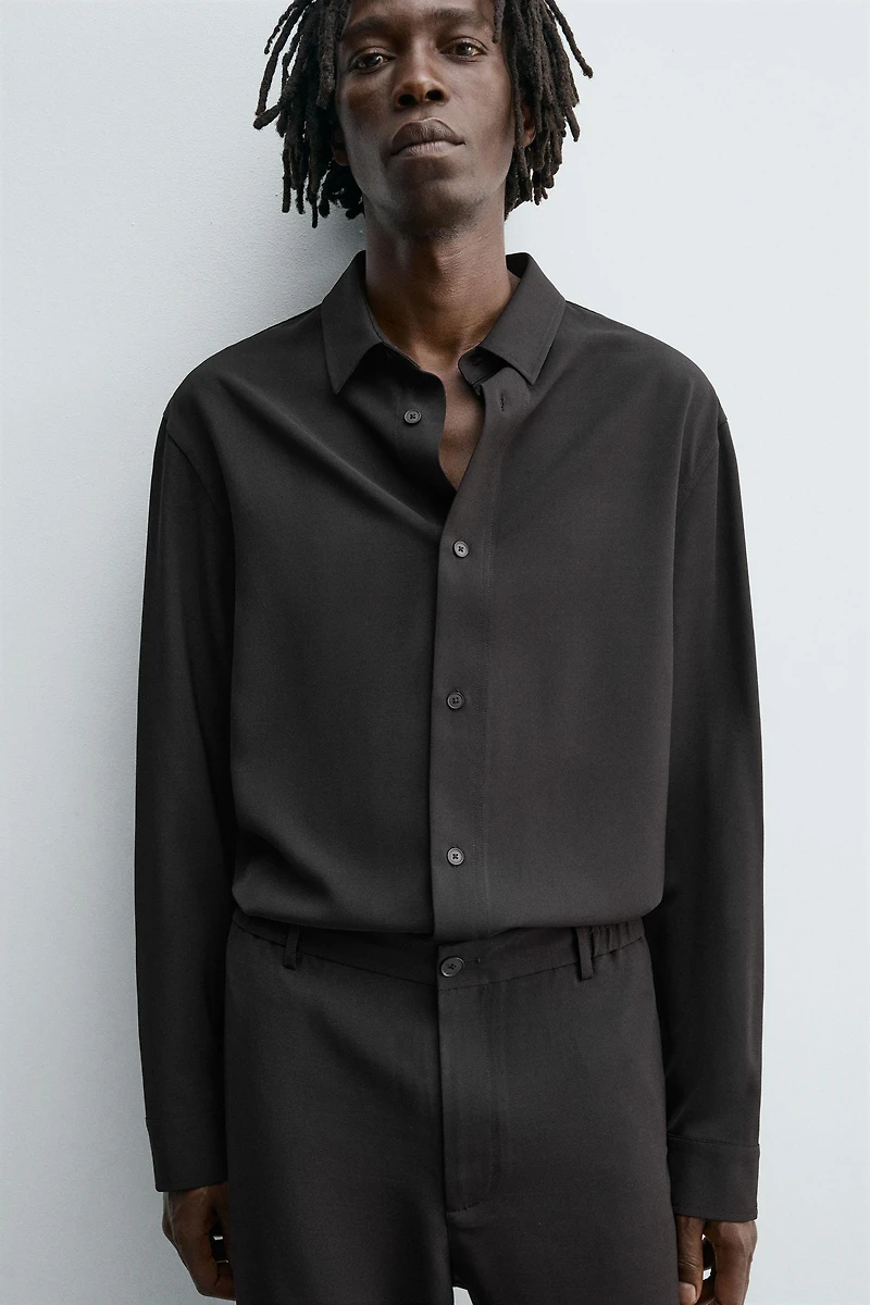 RELAXED FIT FLOWY SHIRT