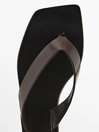 Leather toe divider sandals