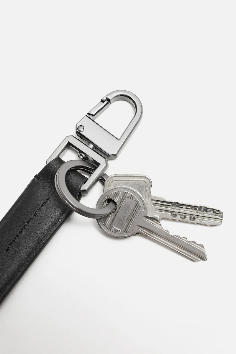 LEATHER KEYCHAIN