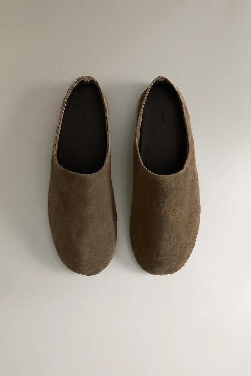 LEATHER MULE SLIPPERS