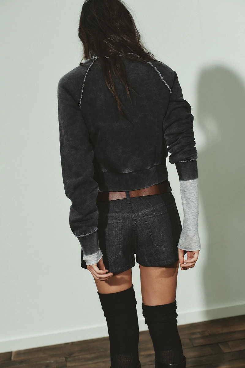 CROPPED SEAM SWEATSHIRT