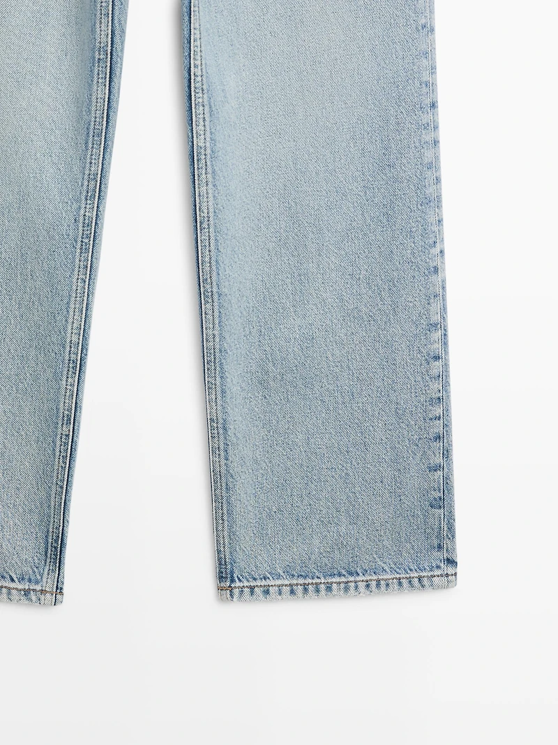 Straight-leg high-waist jeans