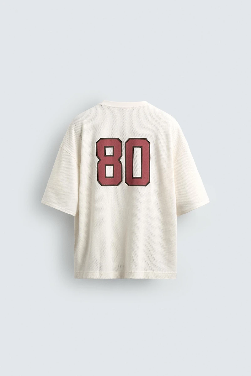 CONTRASTING PRINT TEXTURED T-SHIRT
