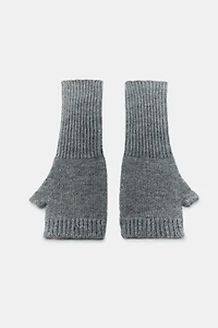 LONG KNIT MITTENS