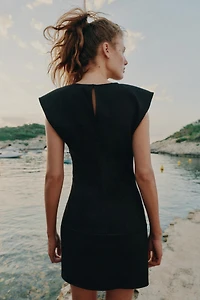 SHORT FROG FASTENING DRESS