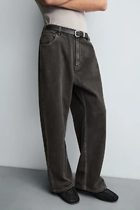 RELAXED FIT PANTS WITH ROTATED SEAM