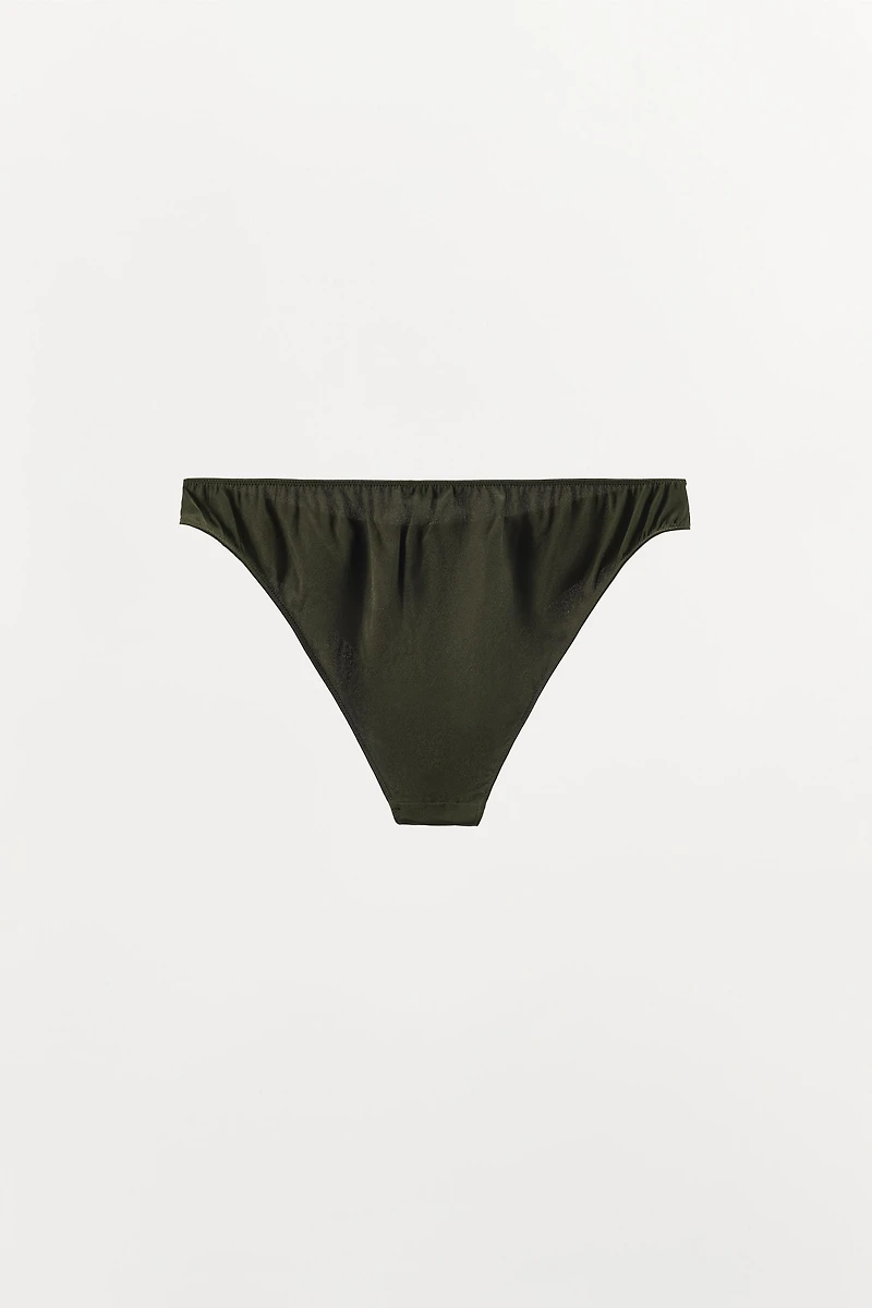 CULOTTE TEXTURÉE AVEC SOIE