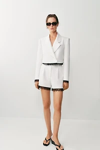 VESTE COURTE DENTELLE
