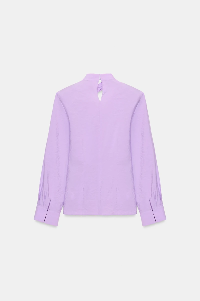 FLOWY SHOULDER PAD BLOUSE