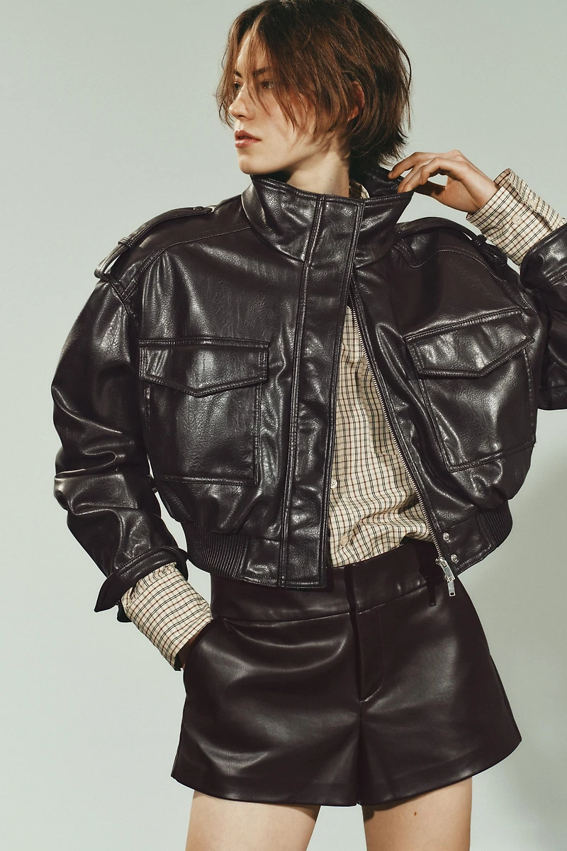 CROPPED FAUX LEATHER JACKET