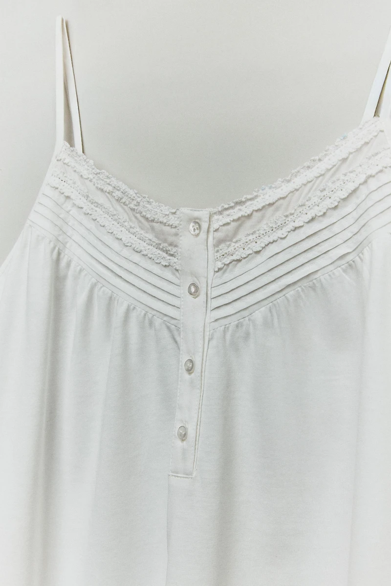 EMBROIDERED COTTON NIGHTGOWN