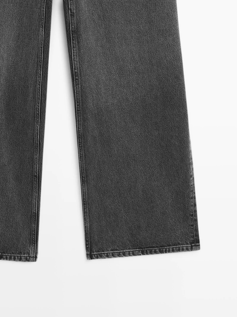 High-waist barrel fit jeans