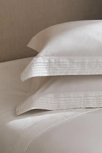 PLEATED COTTON SATEEN PILLOWCASE (400 THREAD COUNT)
