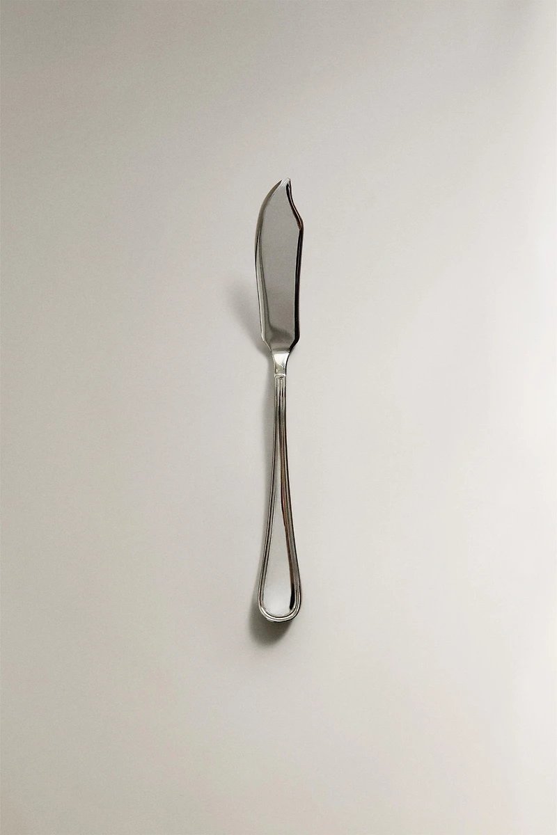 SHINY STEEL FISH KNIFE