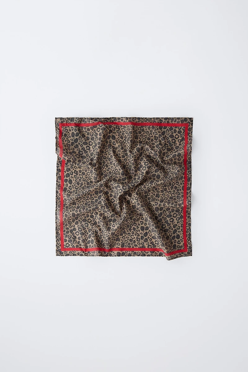 SQUARE ANIMAL PRINT BANDANA