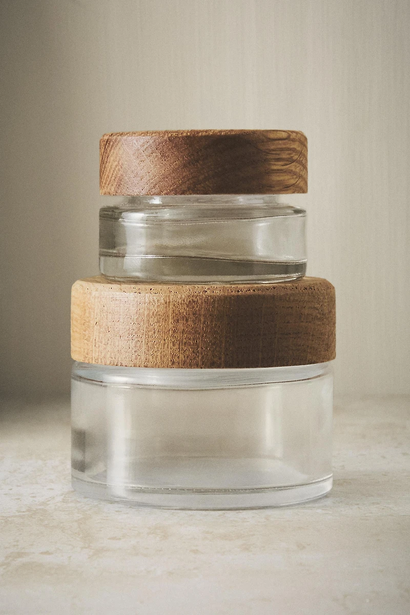 REUSABLE JAR WITH OAK LID