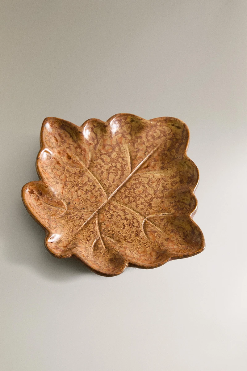 STONEWARE LEAF PLATE