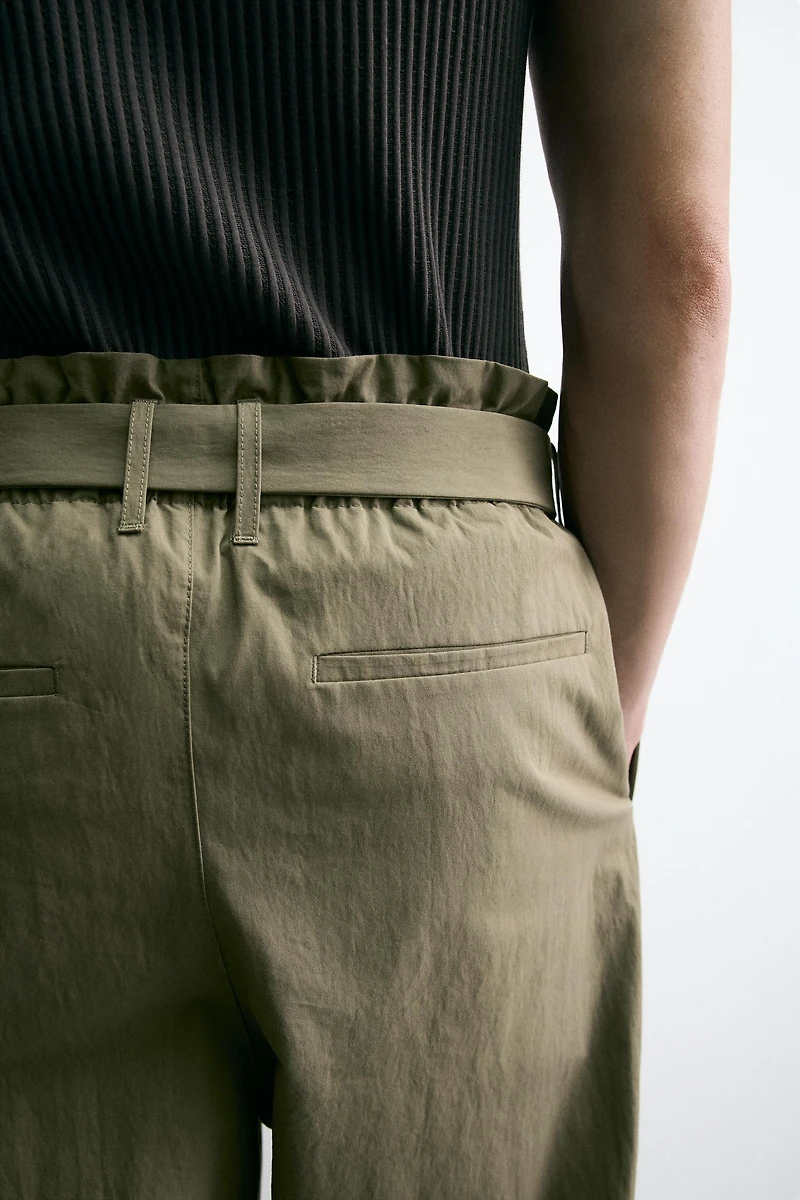 BELTED PLEATED WIDE FIT PANTS