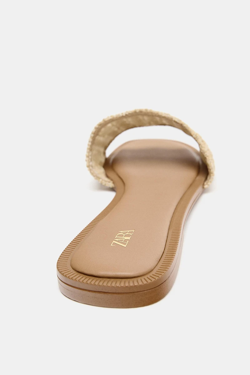 CUT-OUT SLIDE SANDALS