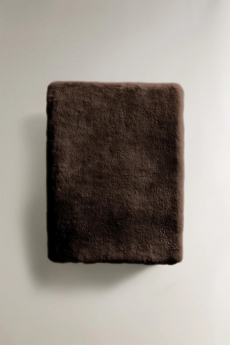 FUR BLANKET