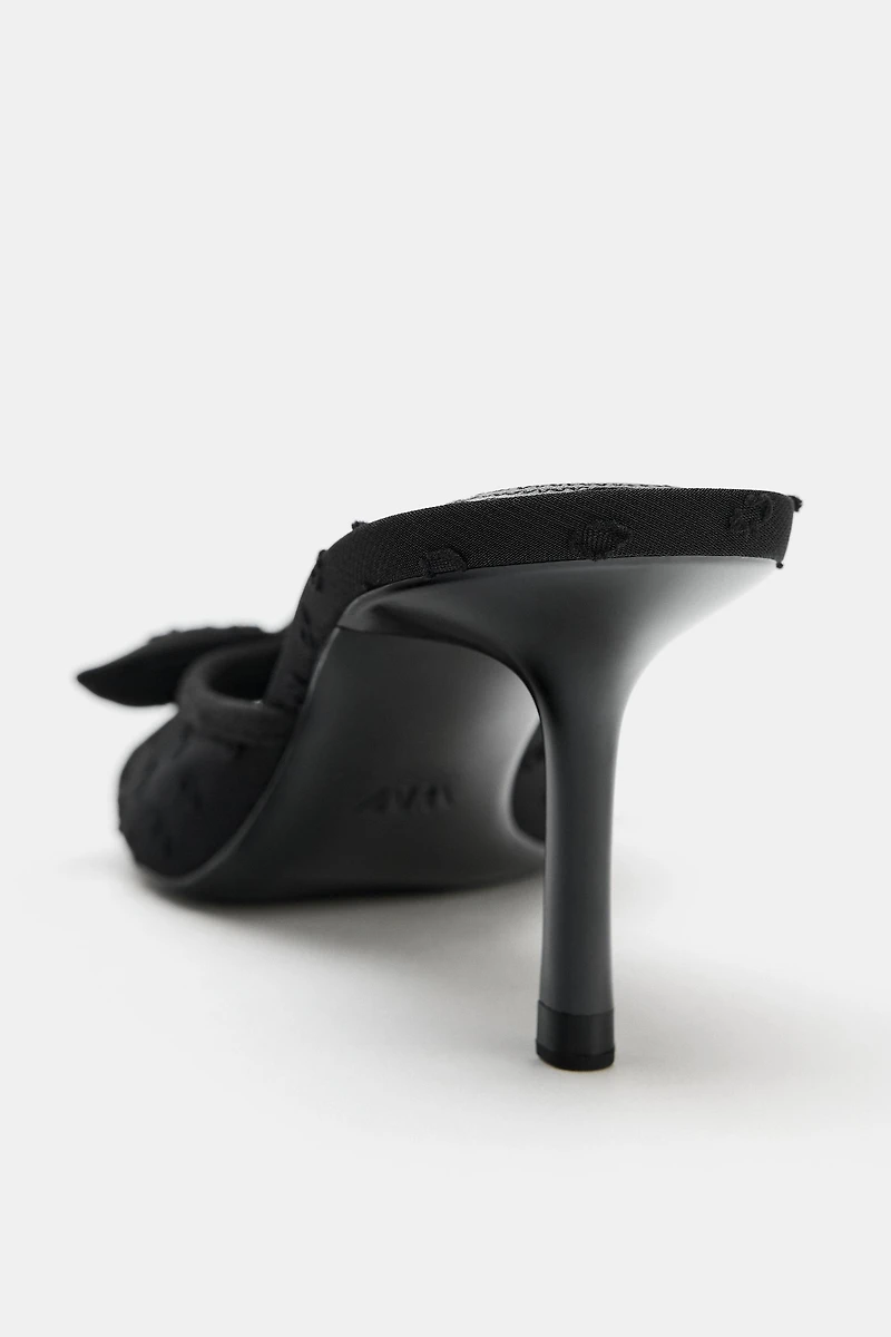 SANDALES À TALONS EN MESH