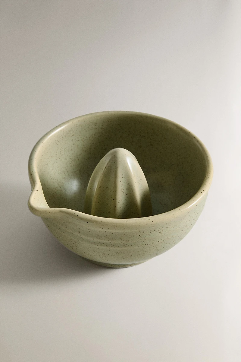 SMALL STONEWARE JUICER