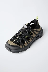 FISHERMAN SNEAKERS