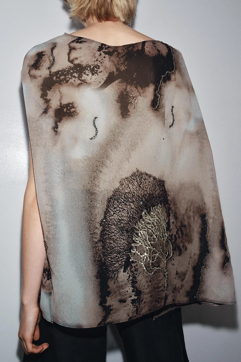 BEADED PRINT TOP