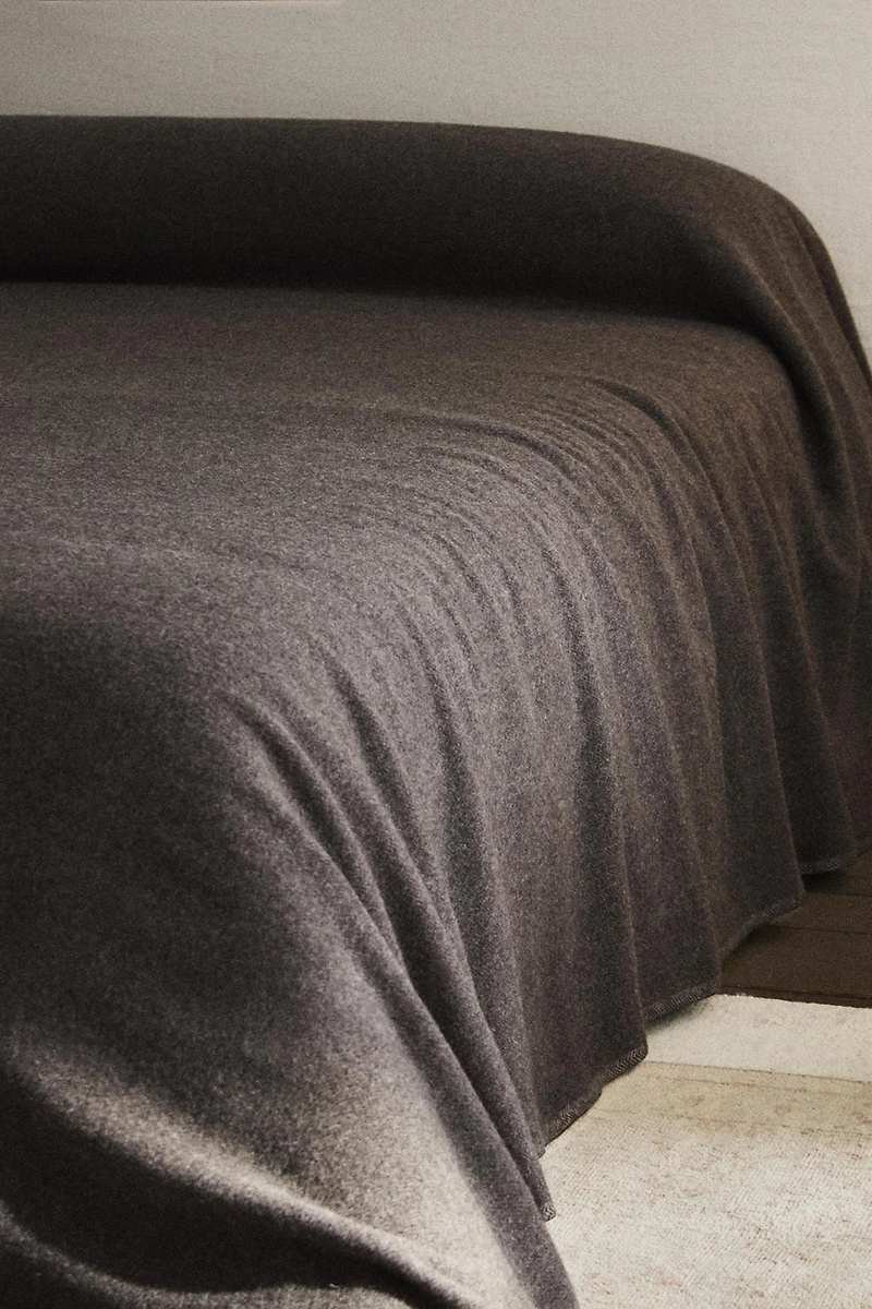 HERRINGBONE WOOL BEDSPREAD
