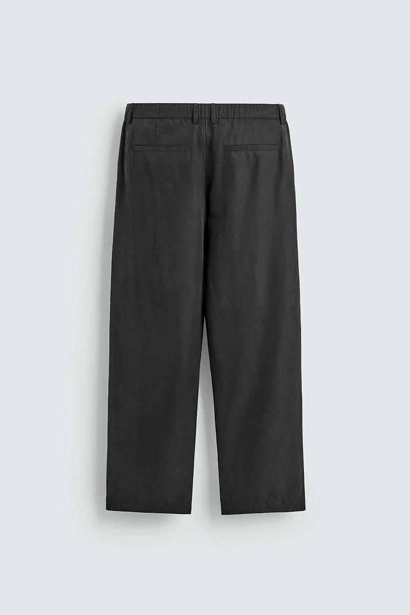 RELAXED FIT FLOWY PANTS