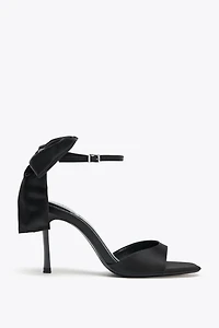 MAXI BOW HEELED SANDALS