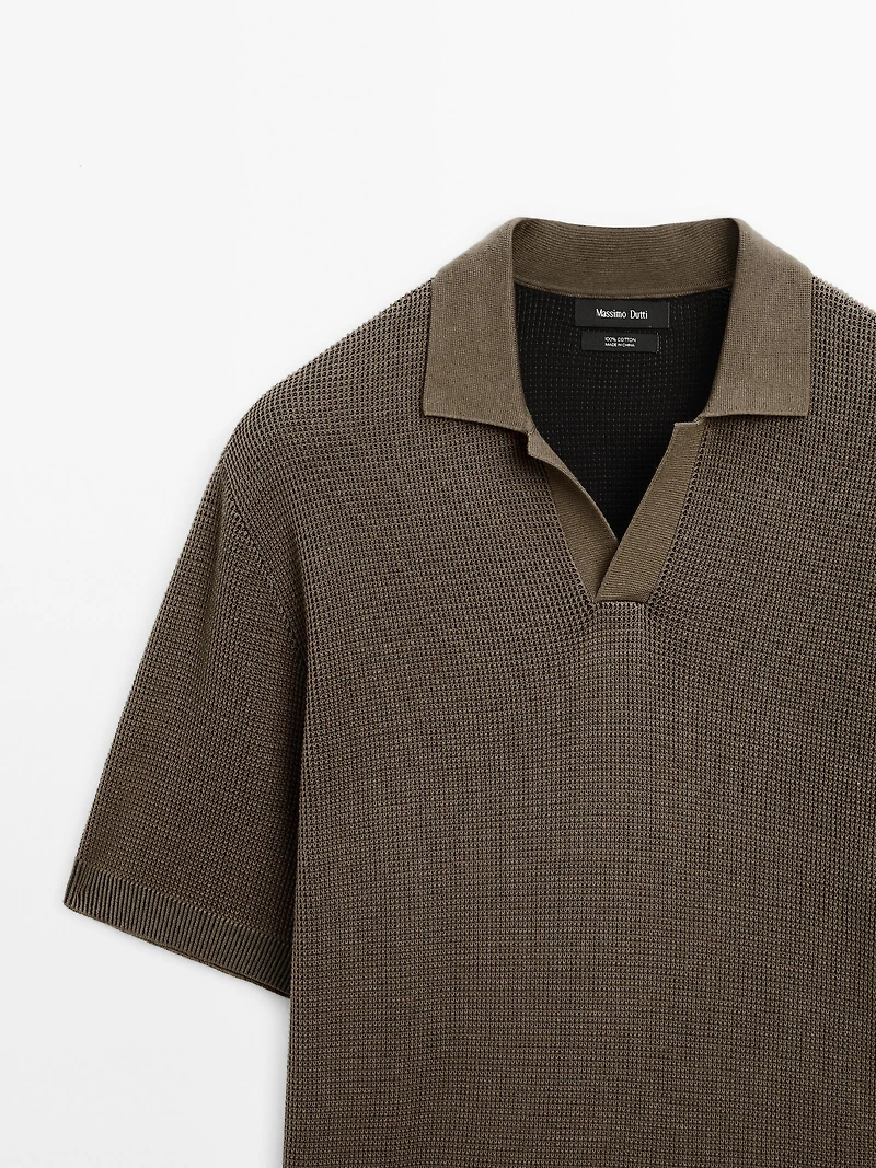 Textured knit V-neck polo shirt