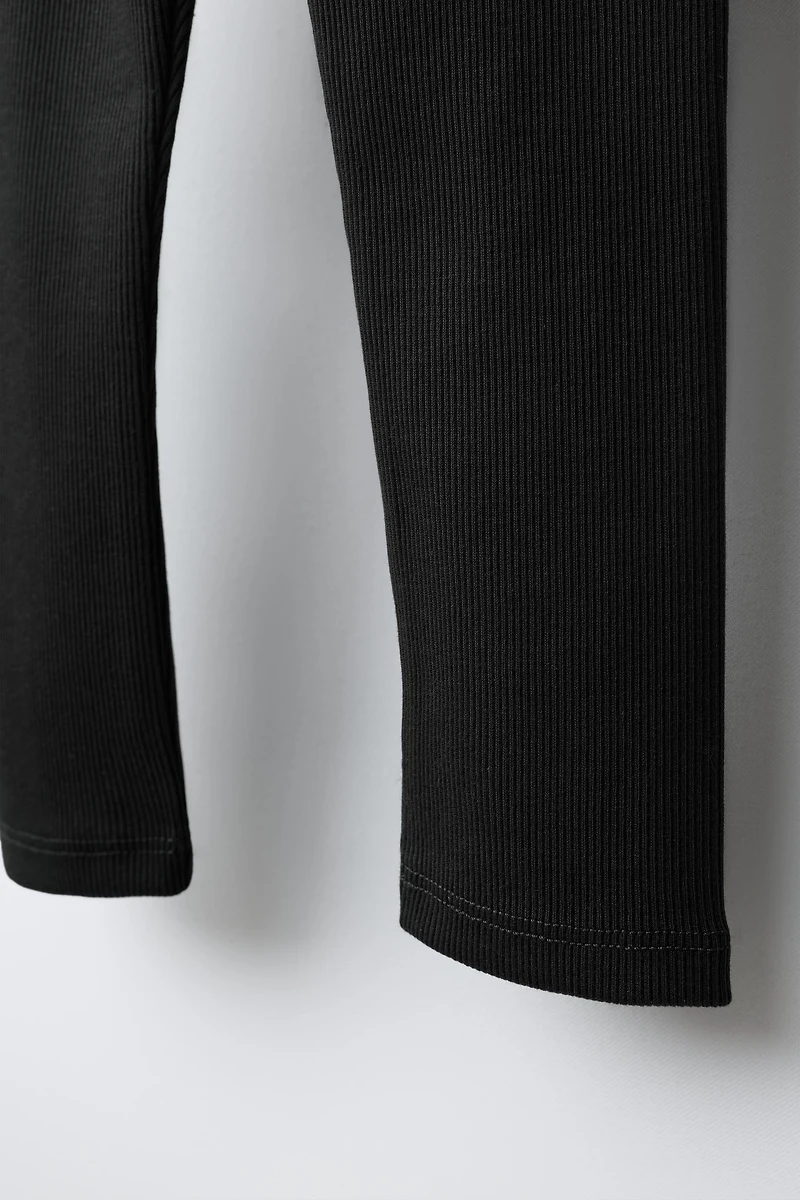 RIBBED LEGGINGS WITH LABEL