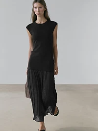 Long contrast pleated dress