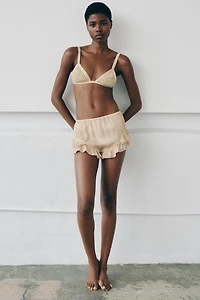 SOUTIEN-GORGE TRIANGLE EN DENTELLE AVEC FANTAISIE