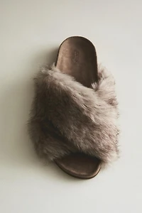 CROSSOVER SANDALS WITH FAUX FUR
