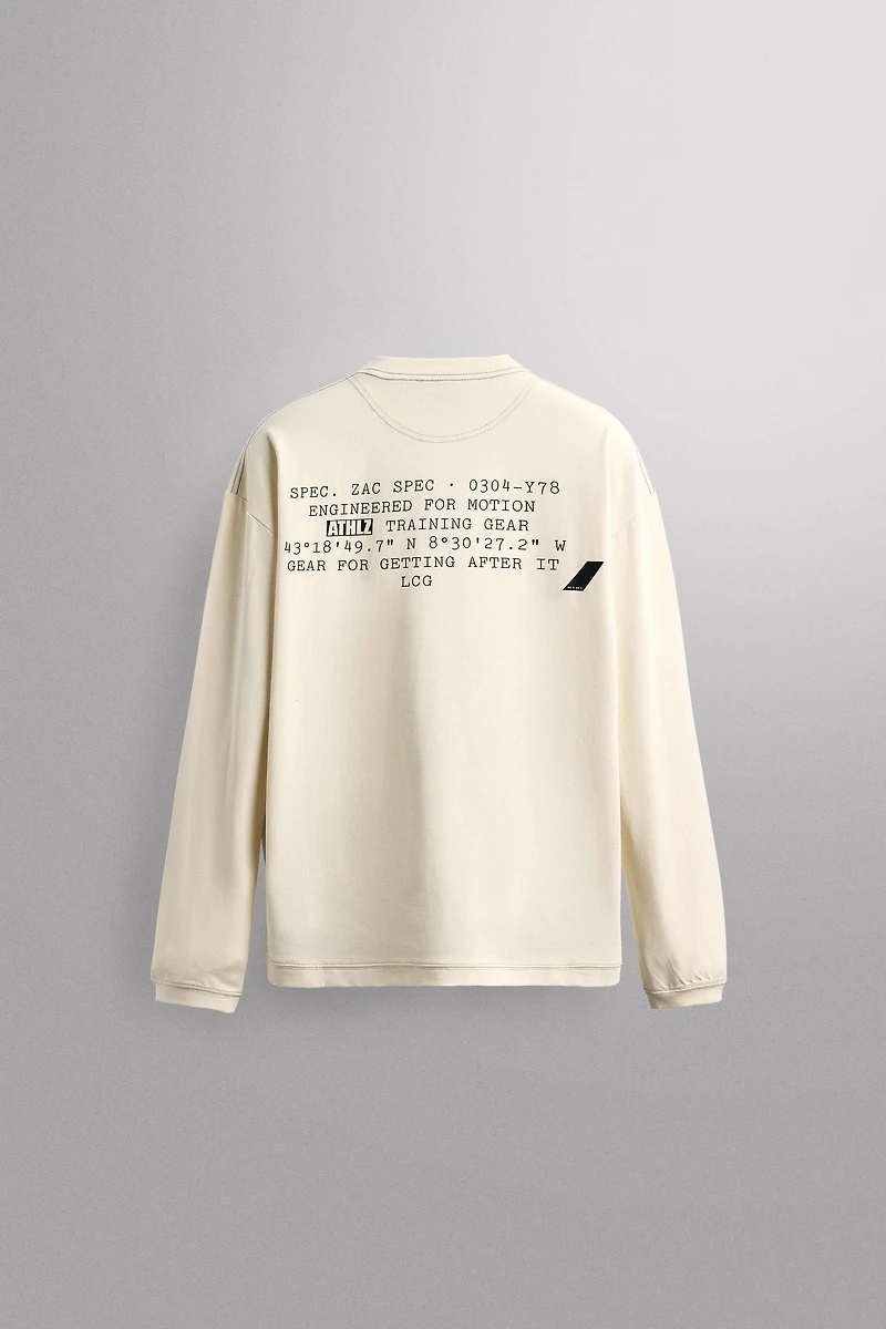 GRAPHIC PRINT TRAINING T-SHIRT