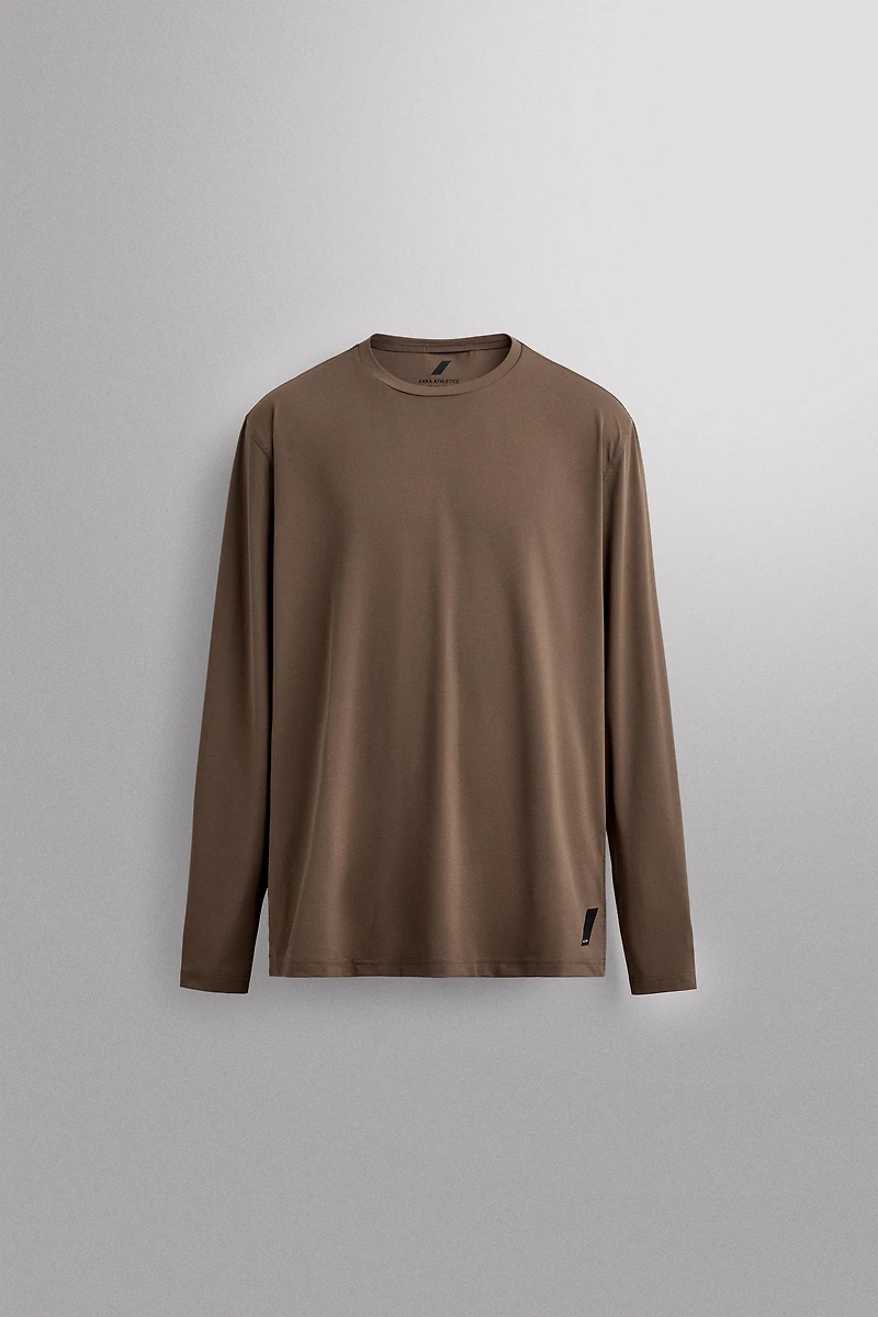 BASIC LONG SLEEVE TECHNICAL T-SHIRT