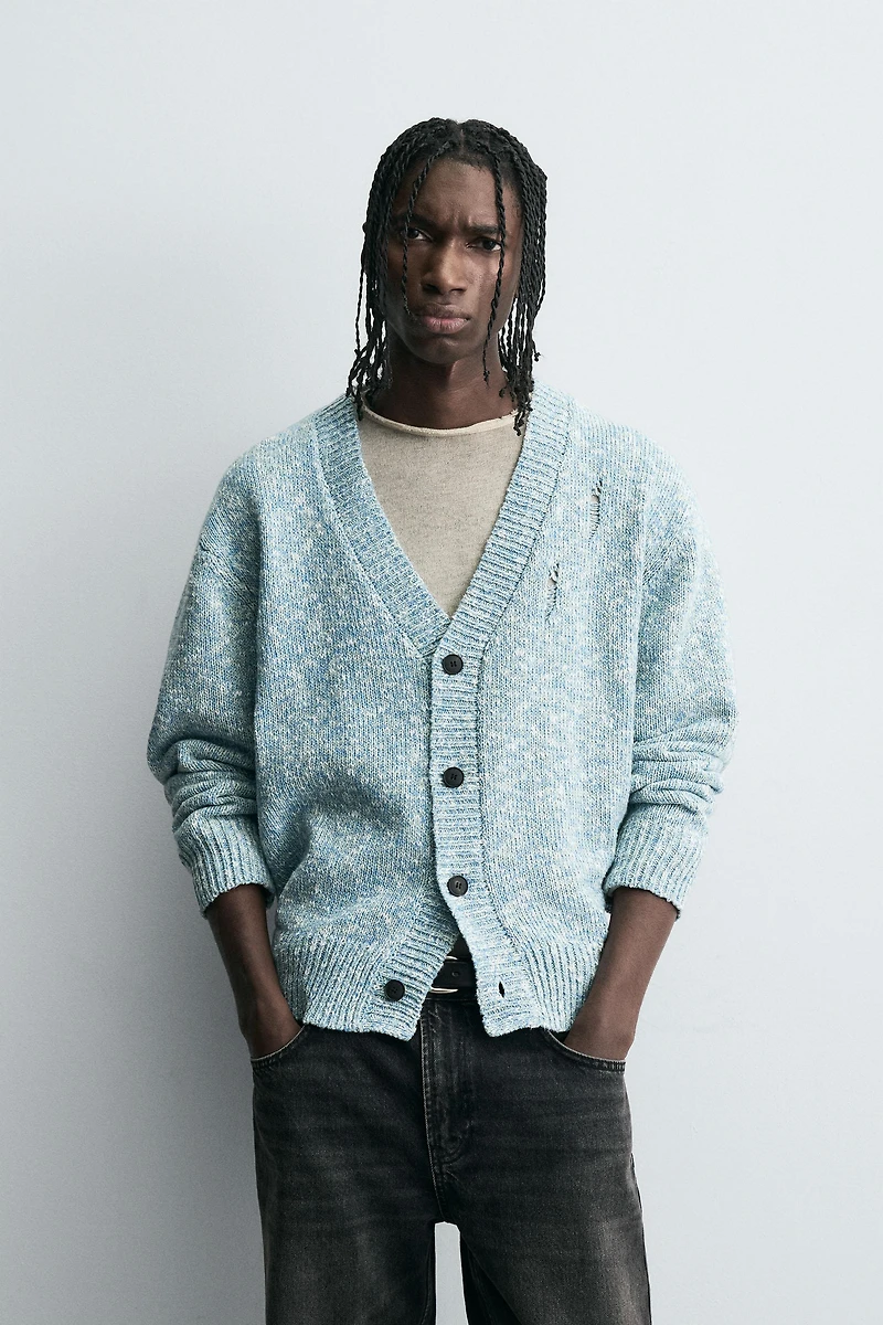 DISTRESSED TWISTED YARN CARDIGAN