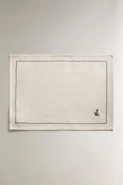 EMBROIDERED COTTON RABBIT PLACEMAT