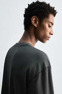 T-SHIRT EFFET ENVERS