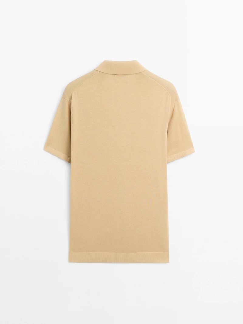 Short sleeve knit polo shirt