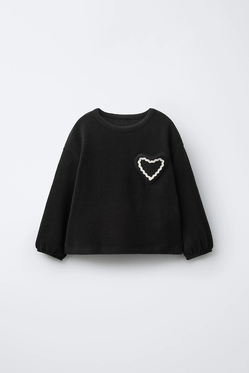 SOFT TOUCH WAVY HEART POCKET T-SHIRT