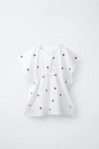 EMBROIDERED STRAWBERRY CAFTAN