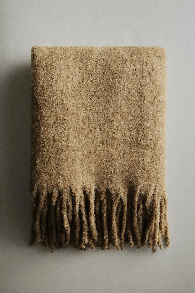 FRINGED SOFT BLANKET