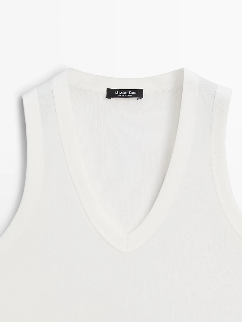 Haut col en V 100 % coton