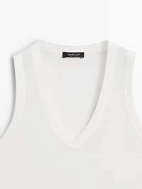 Haut col en V 100 % coton