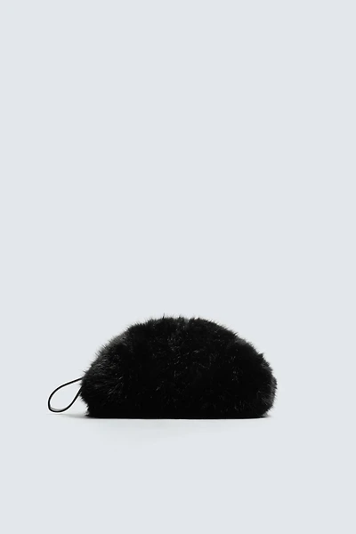 CLUTCH EFFET FOURRURE HARRY LAMBERT FOR ZARA X DISNEY