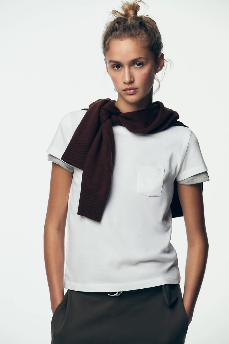 T-SHIRT DÉLAVÉ AVEC POCHE